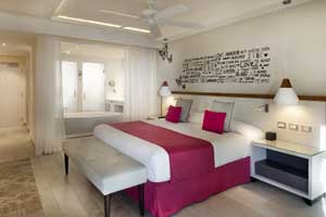 Romance Deluxe Swim Up rooms at Catalonia Royal La Romana